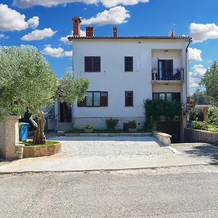 Apartment Fuer 5 Personen Ca 50 Qm In Fazana-surida, Istrien Istrische Riviera Valbandon
